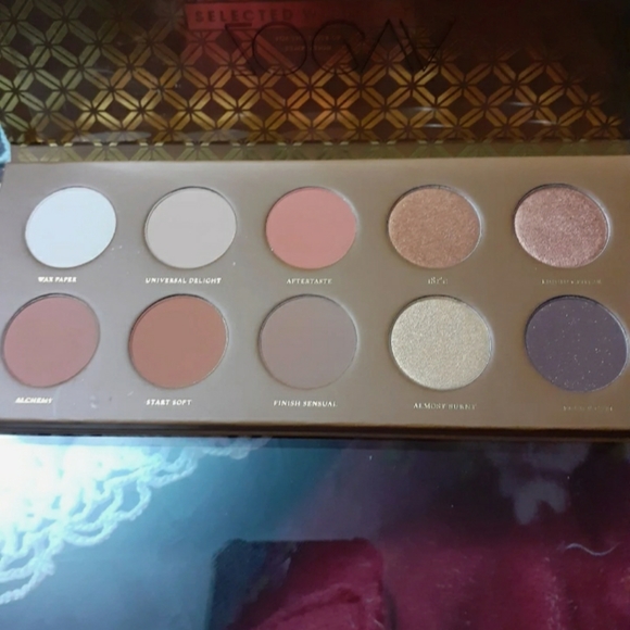 ZOEVA Other - ZOEVA Caramel Melange Eyeshadow Palette